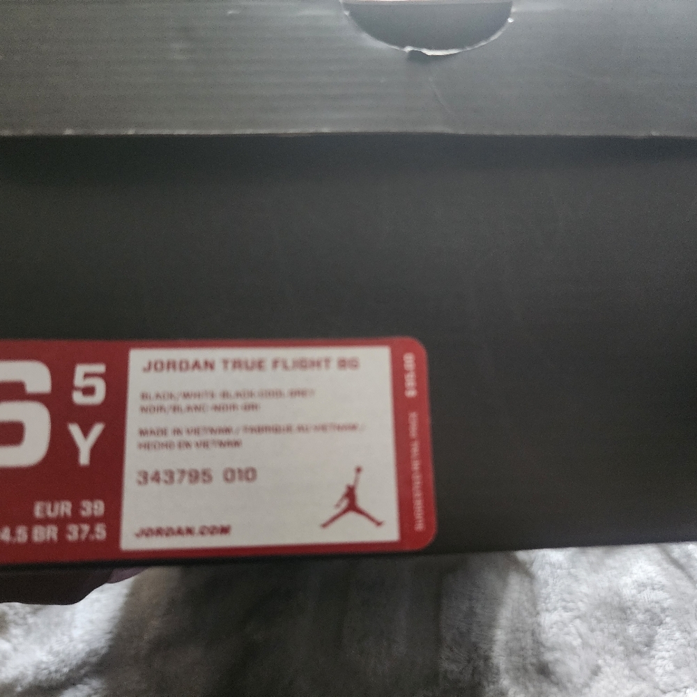 Jordan True Flights